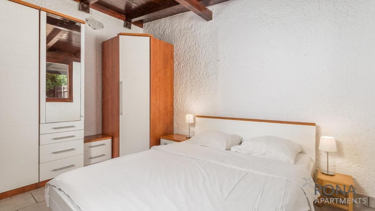 Rona Holiday Home Ana Porec Exterior photo