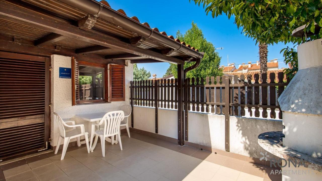 Rona Holiday Home Ana Porec Exterior photo