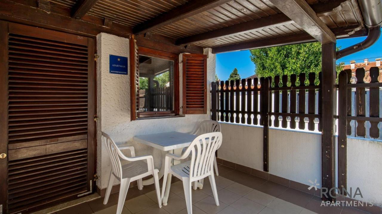 Rona Holiday Home Ana Porec Exterior photo